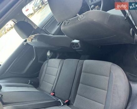 Черный Фольксваген Гольф, объемом двигателя 1.6 л и пробегом 285 тыс. км за 7700 $, фото 9 на Automoto.ua