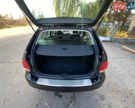 Черный Фольксваген Гольф, объемом двигателя 1.39 л и пробегом 240 тыс. км за 7600 $, фото 6 на Automoto.ua