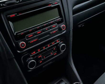 Чорний Фольксваген Гольф, об'ємом двигуна 1.4 л та пробігом 192 тис. км за 6400 $, фото 15 на Automoto.ua