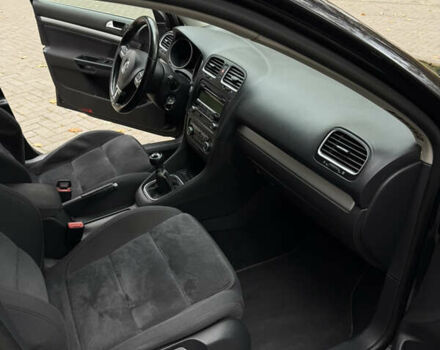 Чорний Фольксваген Гольф, об'ємом двигуна 1.39 л та пробігом 231 тис. км за 6500 $, фото 18 на Automoto.ua