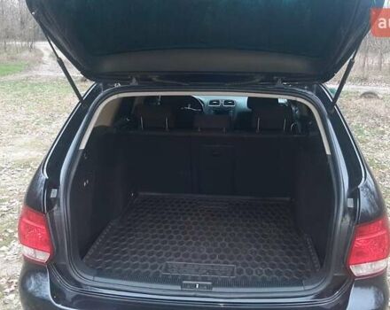 Черный Фольксваген Гольф, объемом двигателя 1.39 л и пробегом 240 тыс. км за 7800 $, фото 6 на Automoto.ua