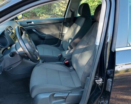 Чорний Фольксваген Гольф, об'ємом двигуна 1.6 л та пробігом 193 тис. км за 8200 $, фото 2 на Automoto.ua