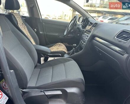 Черный Фольксваген Гольф, объемом двигателя 1.6 л и пробегом 285 тыс. км за 7700 $, фото 13 на Automoto.ua