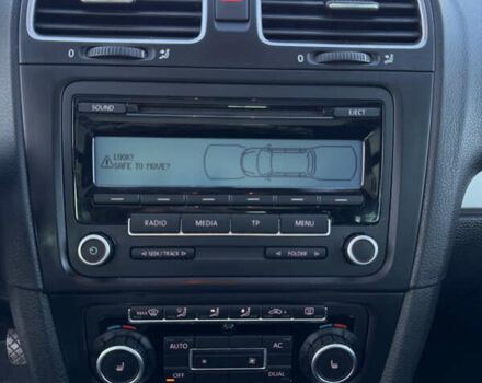 Черный Фольксваген Гольф, объемом двигателя 1.4 л и пробегом 239 тыс. км за 7150 $, фото 27 на Automoto.ua