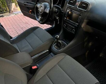 Черный Фольксваген Гольф, объемом двигателя 1.4 л и пробегом 173 тыс. км за 8200 $, фото 20 на Automoto.ua