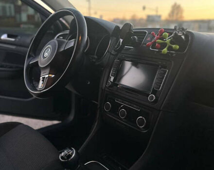 Черный Фольксваген Гольф, объемом двигателя 2 л и пробегом 240 тыс. км за 8600 $, фото 23 на Automoto.ua