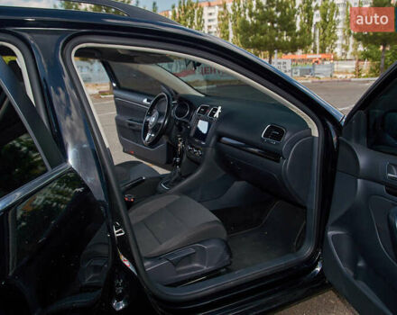 Чорний Фольксваген Гольф, об'ємом двигуна 1.39 л та пробігом 220 тис. км за 7500 $, фото 24 на Automoto.ua