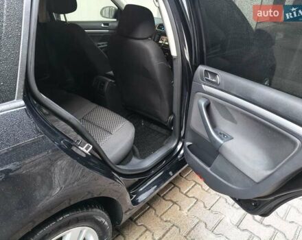 Черный Фольксваген Гольф, объемом двигателя 1.6 л и пробегом 276 тыс. км за 8200 $, фото 10 на Automoto.ua