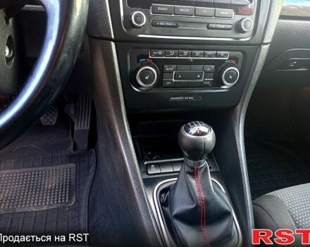 Черный Фольксваген Гольф, объемом двигателя 1.6 л и пробегом 198 тыс. км за 8000 $, фото 9 на Automoto.ua