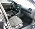 Черный Фольксваген Гольф, объемом двигателя 1.4 л и пробегом 220 тыс. км за 8200 $, фото 22 на Automoto.ua