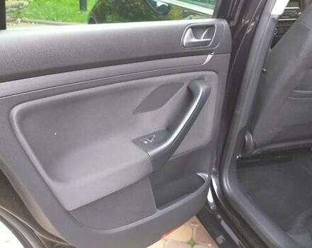 Черный Фольксваген Гольф, объемом двигателя 1.6 л и пробегом 208 тыс. км за 8100 $, фото 16 на Automoto.ua