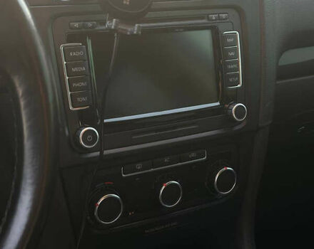 Черный Фольксваген Гольф, объемом двигателя 2 л и пробегом 240 тыс. км за 8600 $, фото 6 на Automoto.ua