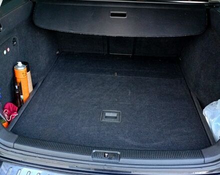 Черный Фольксваген Гольф, объемом двигателя 1.6 л и пробегом 198 тыс. км за 8000 $, фото 13 на Automoto.ua