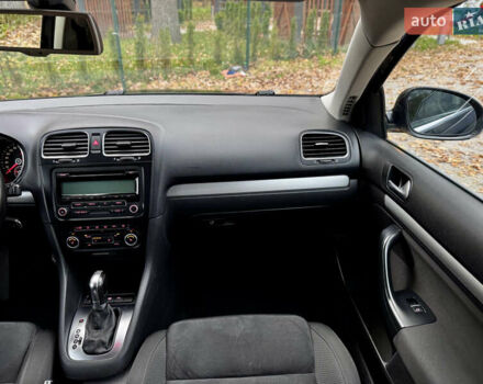 Чорний Фольксваген Гольф, об'ємом двигуна 2 л та пробігом 220 тис. км за 9699 $, фото 52 на Automoto.ua