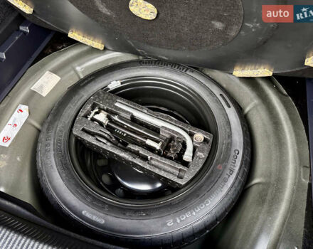 Чорний Фольксваген Гольф, об'ємом двигуна 2 л та пробігом 220 тис. км за 9699 $, фото 67 на Automoto.ua