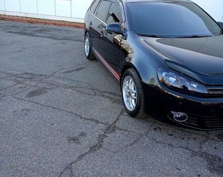 Черный Фольксваген Гольф, объемом двигателя 1.6 л и пробегом 198 тыс. км за 8000 $, фото 1 на Automoto.ua