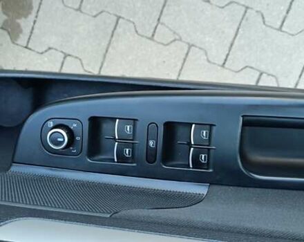 Черный Фольксваген Гольф, объемом двигателя 1.39 л и пробегом 220 тыс. км за 7850 $, фото 19 на Automoto.ua