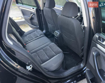 Черный Фольксваген Гольф, объемом двигателя 1.97 л и пробегом 250 тыс. км за 8800 $, фото 30 на Automoto.ua