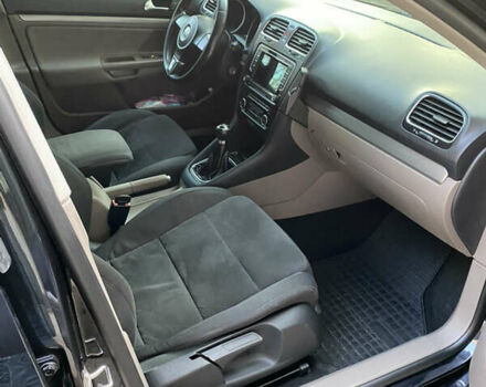 Чорний Фольксваген Гольф, об'ємом двигуна 1.6 л та пробігом 284 тис. км за 8499 $, фото 19 на Automoto.ua