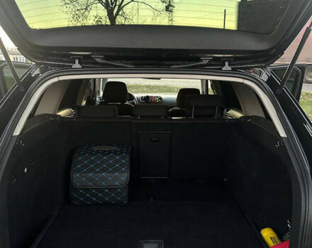 Черный Фольксваген Гольф, объемом двигателя 2 л и пробегом 240 тыс. км за 8600 $, фото 7 на Automoto.ua