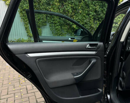 Фольксваген Гольф 2011 в Виннице на Automoto.ua Черный Фольксваген Гольф, объемом двигателя 1.97 л и пробегом 238 тыс. км за 9400 $, фото 19 на Automoto.ua