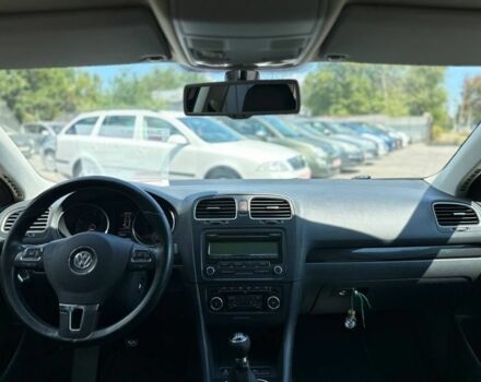 Черный Фольксваген Гольф, объемом двигателя 1.4 л и пробегом 244 тыс. км за 8400 $, фото 4 на Automoto.ua