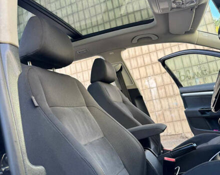 Черный Фольксваген Гольф, объемом двигателя 1.6 л и пробегом 240 тыс. км за 8300 $, фото 9 на Automoto.ua