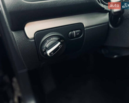 Чорний Фольксваген Гольф, об'ємом двигуна 1.39 л та пробігом 250 тис. км за 8800 $, фото 12 на Automoto.ua