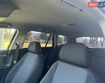 Черный Фольксваген Гольф, объемом двигателя 1.6 л и пробегом 203 тыс. км за 8300 $, фото 12 на Automoto.ua