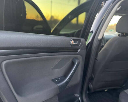 Черный Фольксваген Гольф, объемом двигателя 2 л и пробегом 240 тыс. км за 8600 $, фото 16 на Automoto.ua