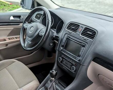 Чорний Фольксваген Гольф, об'ємом двигуна 1.6 л та пробігом 226 тис. км за 8300 $, фото 9 на Automoto.ua