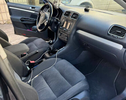 Черный Фольксваген Гольф, объемом двигателя 1.6 л и пробегом 240 тыс. км за 8300 $, фото 10 на Automoto.ua