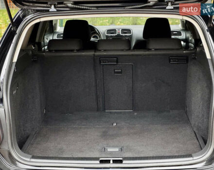 Чорний Фольксваген Гольф, об'ємом двигуна 2 л та пробігом 220 тис. км за 9699 $, фото 64 на Automoto.ua