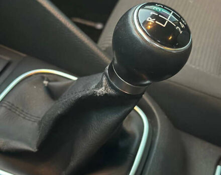 Черный Фольксваген Гольф, объемом двигателя 2 л и пробегом 240 тыс. км за 8600 $, фото 13 на Automoto.ua