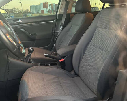 Черный Фольксваген Гольф, объемом двигателя 2 л и пробегом 240 тыс. км за 8600 $, фото 26 на Automoto.ua