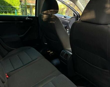 Черный Фольксваген Гольф, объемом двигателя 1.4 л и пробегом 173 тыс. км за 8200 $, фото 21 на Automoto.ua