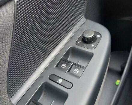 Чорний Фольксваген Гольф, об'ємом двигуна 1.6 л та пробігом 284 тис. км за 8999 $, фото 27 на Automoto.ua