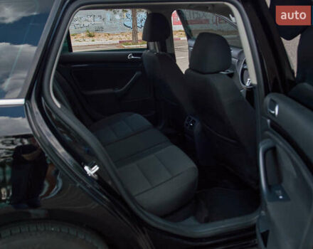 Чорний Фольксваген Гольф, об'ємом двигуна 1.39 л та пробігом 220 тис. км за 7500 $, фото 22 на Automoto.ua