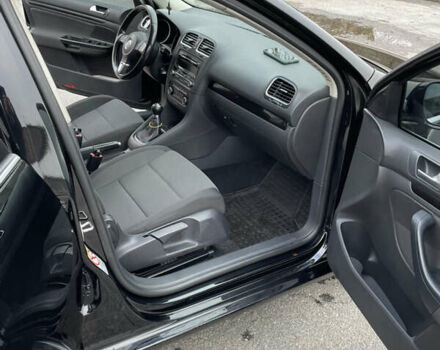 Чорний Фольксваген Гольф, об'ємом двигуна 1.6 л та пробігом 360 тис. км за 8600 $, фото 15 на Automoto.ua