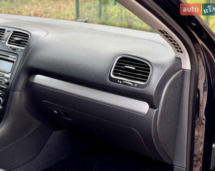 Черный Фольксваген Гольф, объемом двигателя 2 л и пробегом 220 тыс. км за 9700 $, фото 26 на Automoto.ua