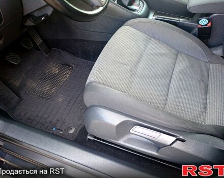 Черный Фольксваген Гольф, объемом двигателя 1.6 л и пробегом 198 тыс. км за 8000 $, фото 10 на Automoto.ua