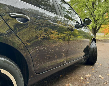 Черный Фольксваген Гольф, объемом двигателя 1.39 л и пробегом 220 тыс. км за 8600 $, фото 12 на Automoto.ua