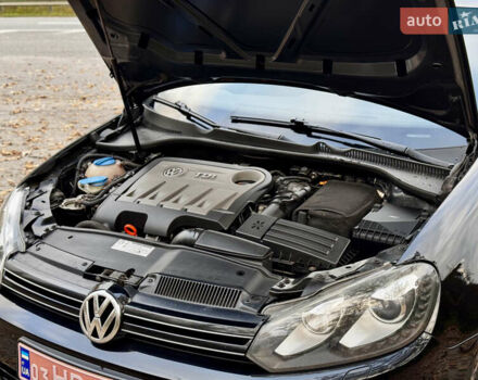 Чорний Фольксваген Гольф, об'ємом двигуна 2 л та пробігом 220 тис. км за 9699 $, фото 69 на Automoto.ua