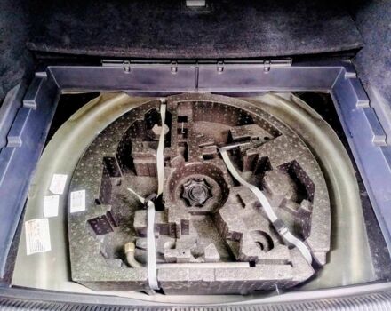 Черный Фольксваген Гольф, объемом двигателя 1.6 л и пробегом 253 тыс. км за 7000 $, фото 9 на Automoto.ua