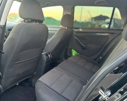 Черный Фольксваген Гольф, объемом двигателя 2 л и пробегом 240 тыс. км за 8600 $, фото 17 на Automoto.ua