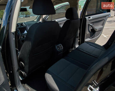 Чорний Фольксваген Гольф, об'ємом двигуна 1.39 л та пробігом 220 тис. км за 7500 $, фото 17 на Automoto.ua