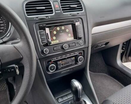 Черный Фольксваген Гольф, объемом двигателя 1.6 л и пробегом 273 тыс. км за 9200 $, фото 24 на Automoto.ua