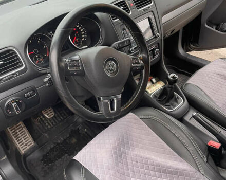 Черный Фольксваген Гольф, объемом двигателя 1.6 л и пробегом 270 тыс. км за 7350 $, фото 11 на Automoto.ua