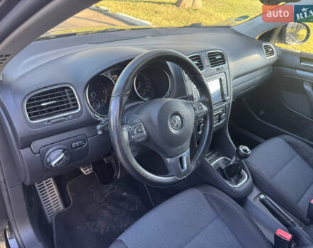 Черный Фольксваген Гольф, объемом двигателя 1.6 л и пробегом 203 тыс. км за 8300 $, фото 10 на Automoto.ua
