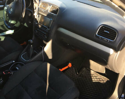 Черный Фольксваген Гольф, объемом двигателя 1.2 л и пробегом 261 тыс. км за 6950 $, фото 7 на Automoto.ua